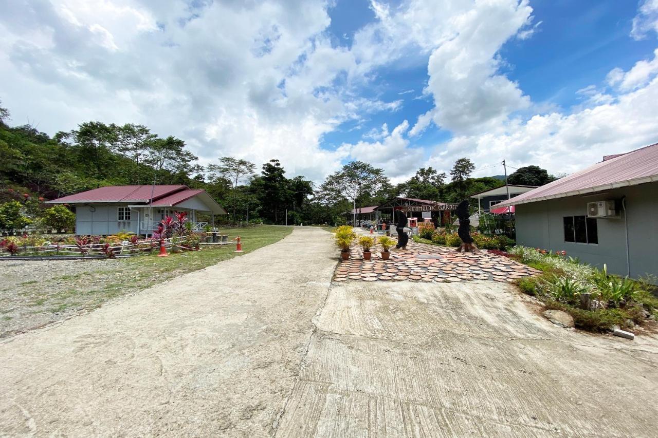 Hotel Spot On 90279 Kinomulok Garden Ranau Esterno foto