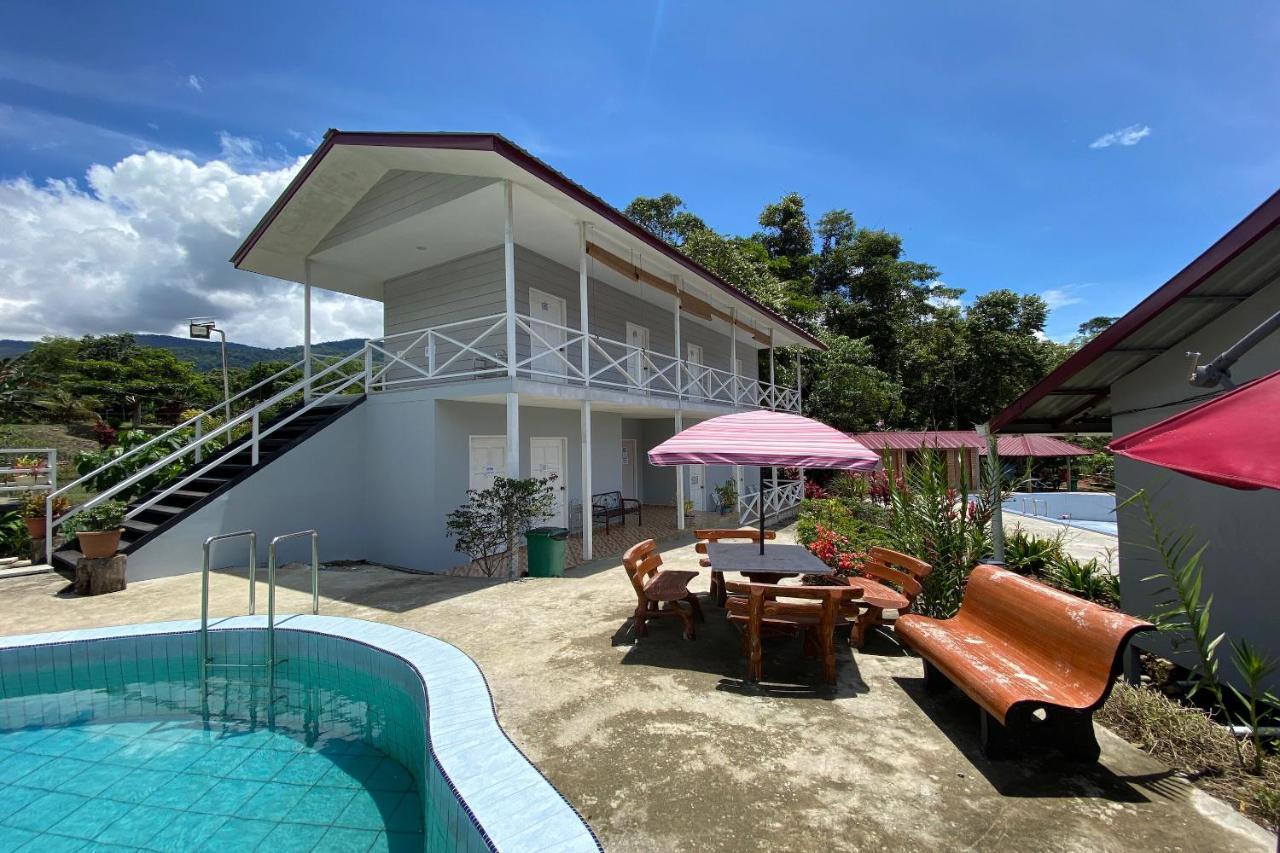 Hotel Spot On 90279 Kinomulok Garden Ranau Esterno foto