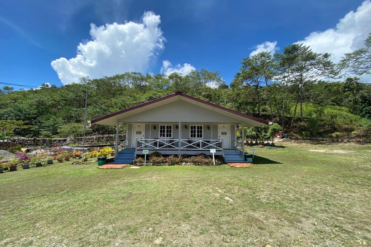 Hotel Spot On 90279 Kinomulok Garden Ranau Esterno foto