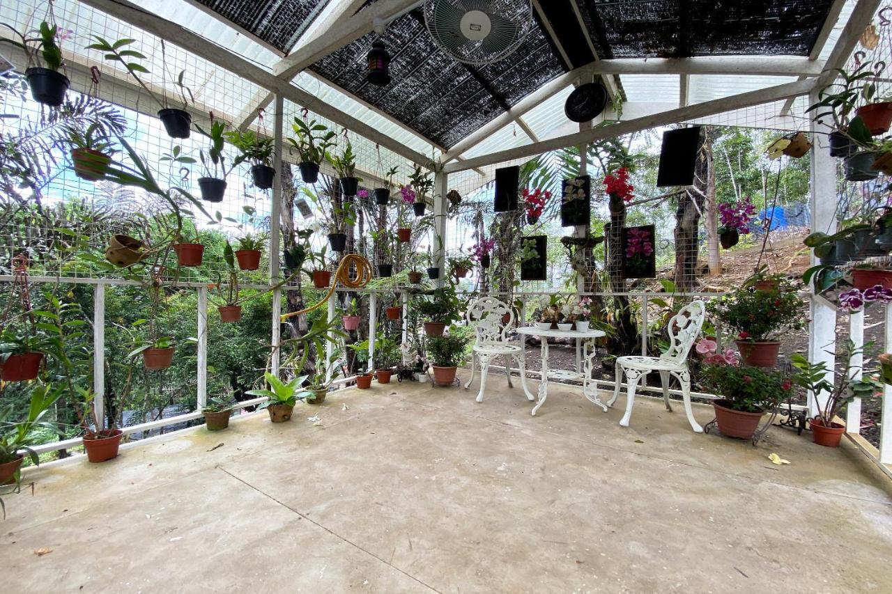 Hotel Spot On 90279 Kinomulok Garden Ranau Esterno foto