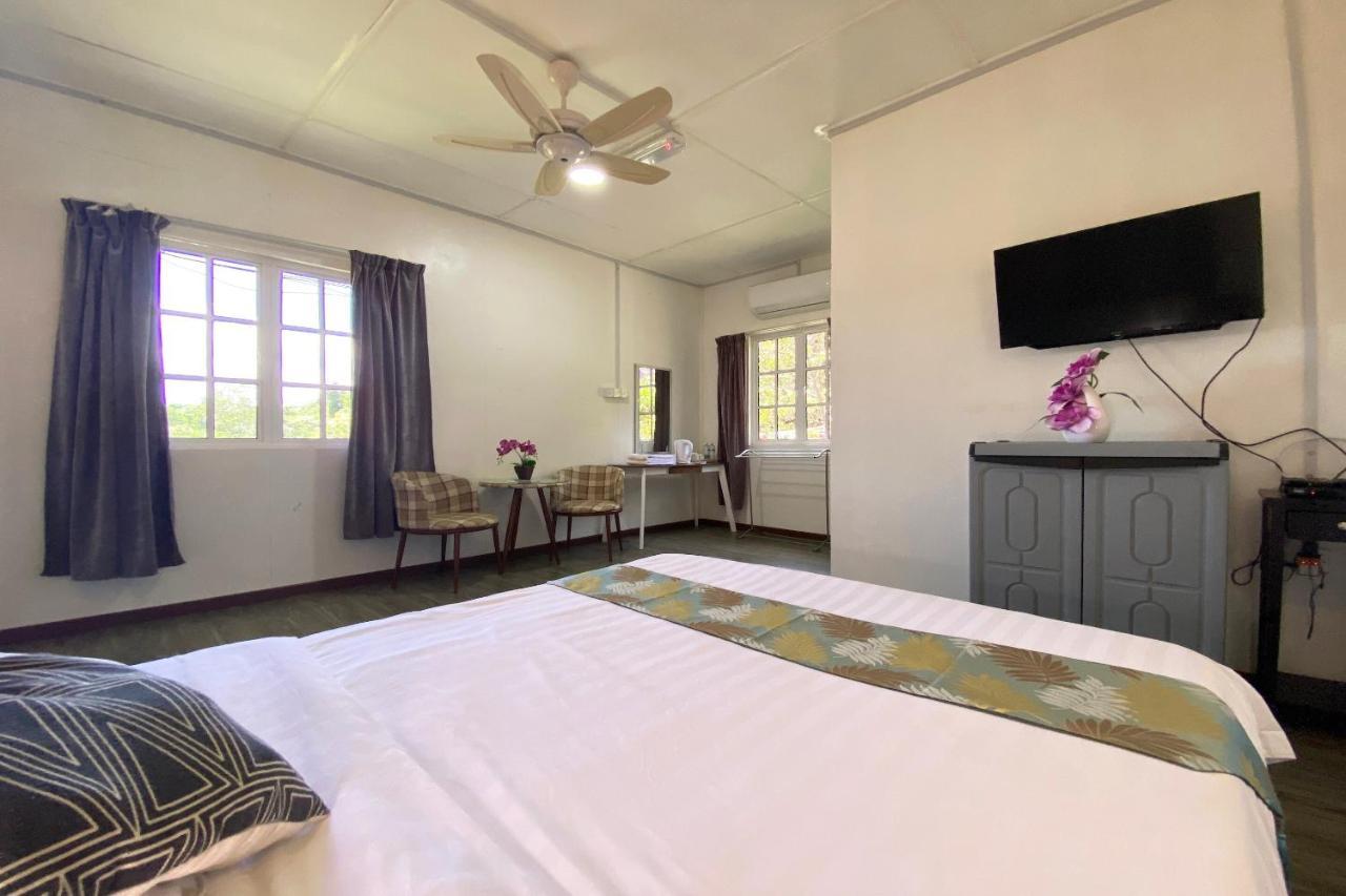 Hotel Spot On 90279 Kinomulok Garden Ranau Esterno foto