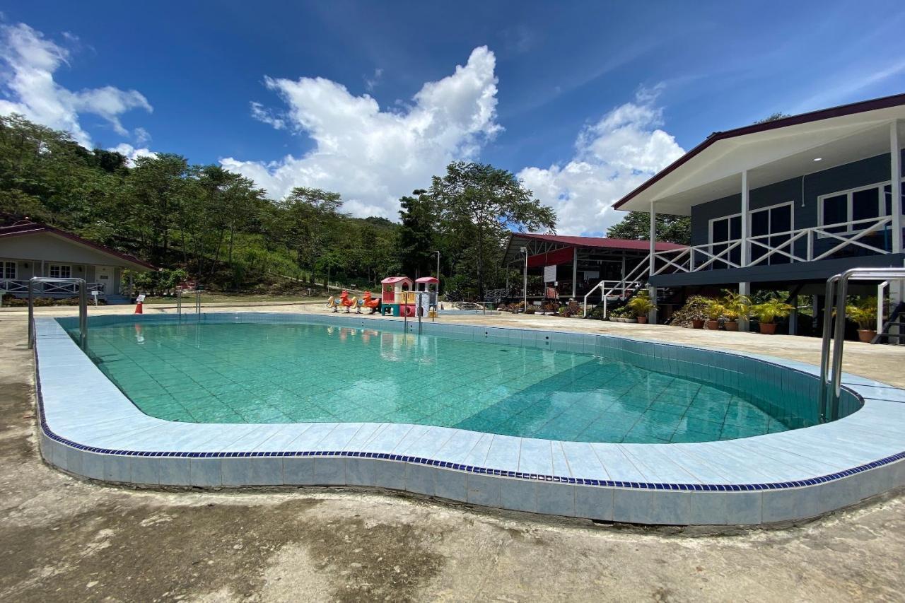 Hotel Spot On 90279 Kinomulok Garden Ranau Esterno foto