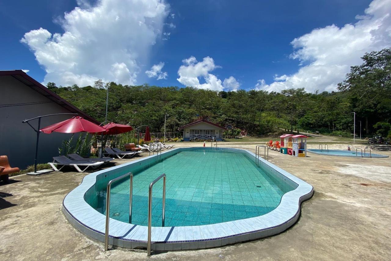 Hotel Spot On 90279 Kinomulok Garden Ranau Esterno foto